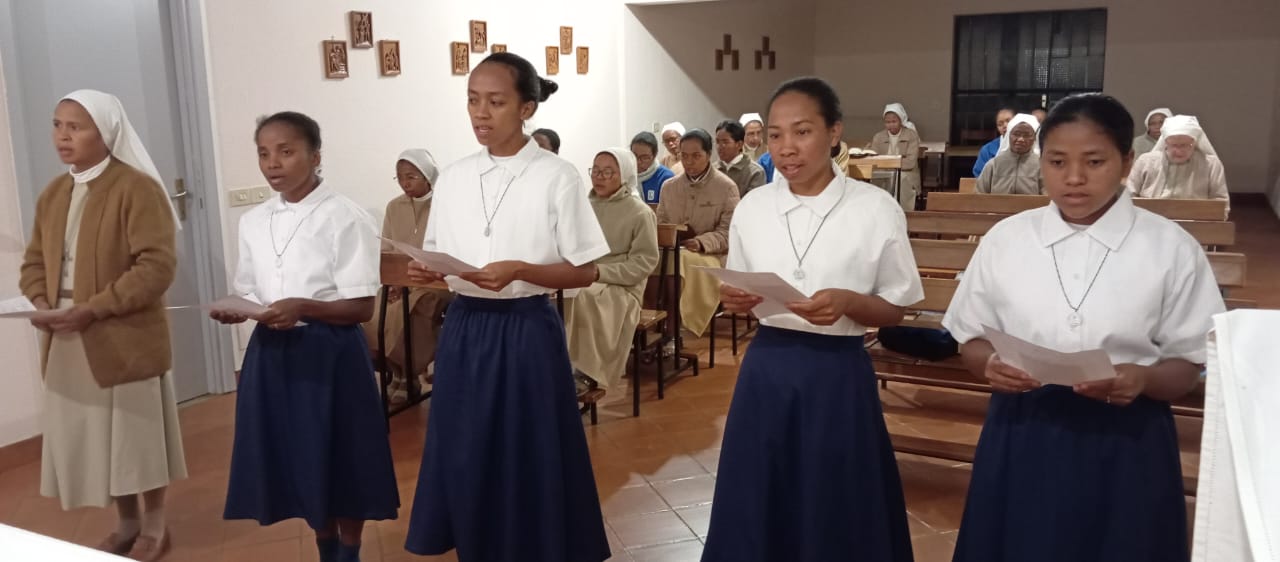 Piccole Figlie del Sacro Cuore di Ges&ugrave;